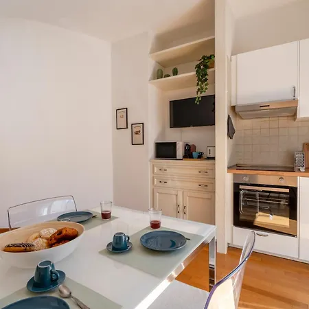 Guesthost - Dimora Del Teatro Sightly