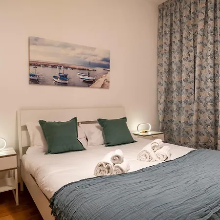 Guesthost - Dimora Del Teatro Sightly *