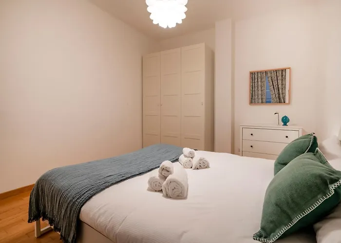 Guesthost - Dimora Del Teatro Sightly Апартаменты Бари