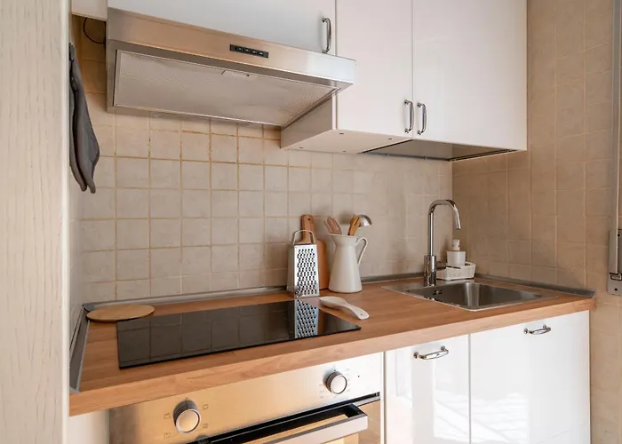 Апартаменты Guesthost - Dimora Del Teatro Sightly Бари