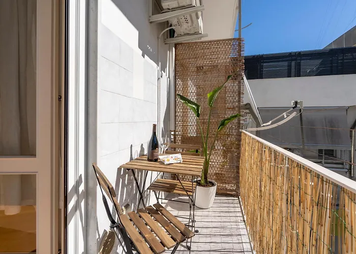 Апартаменты Guesthost - Dimora Del Teatro Sightly Бари