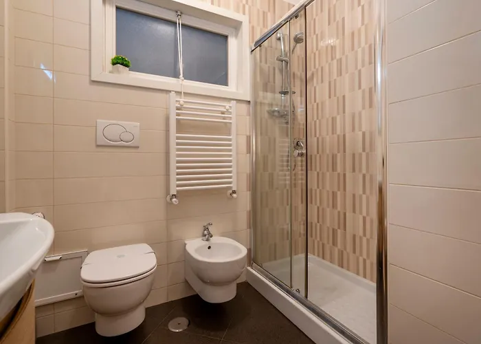 Guesthost - Dimora Del Teatro Sightly