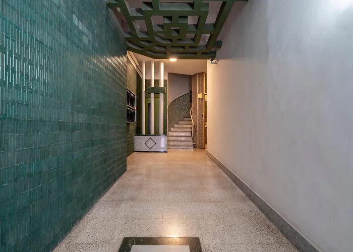 Апартаменты Guesthost - Dimora Del Teatro Sightly Бари