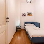 Guesthost - Dimora Del Teatro Sightly Bari