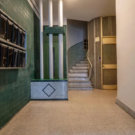 Apartment Guesthost - Dimora Del Teatro Sightly Bari